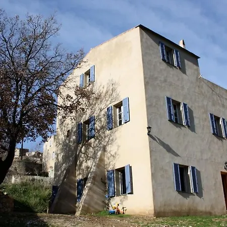 Maison De Caractere A