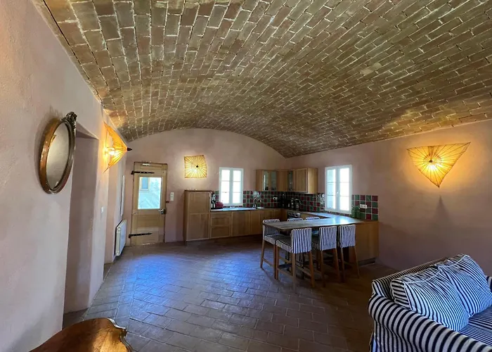 Maison De Caractere A Pigna