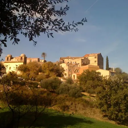 Maison De Caractere A Pigna
